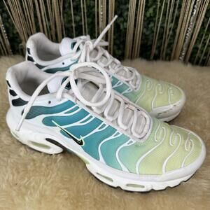 Nike Air Max Plus Gradient Sneakers